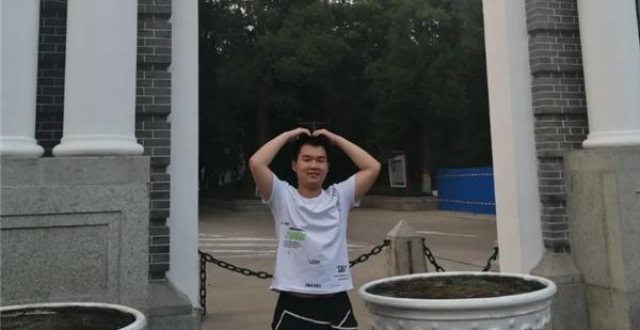 河南理科状元李昊724分进清华,寒门学子能吃苦,他不成功谁成