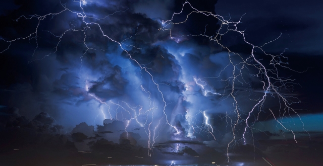 一道闪电能产生多少度电?