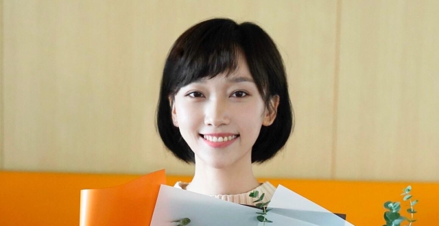 蒲诗韵新剧《小舍得》杀青 首演职场新人引期待郭其