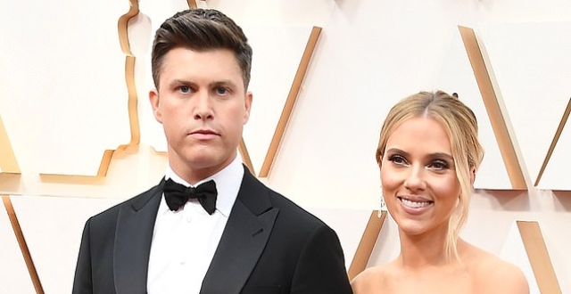 35岁斯嘉丽结婚！38岁喜剧演员终抱美人归，这是寡姐的第三次婚姻