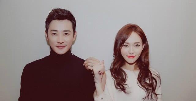 唐嫣庆结婚两周年约会餐厅被扒出，罗晋提前预定人均消费上千元，超宠妻