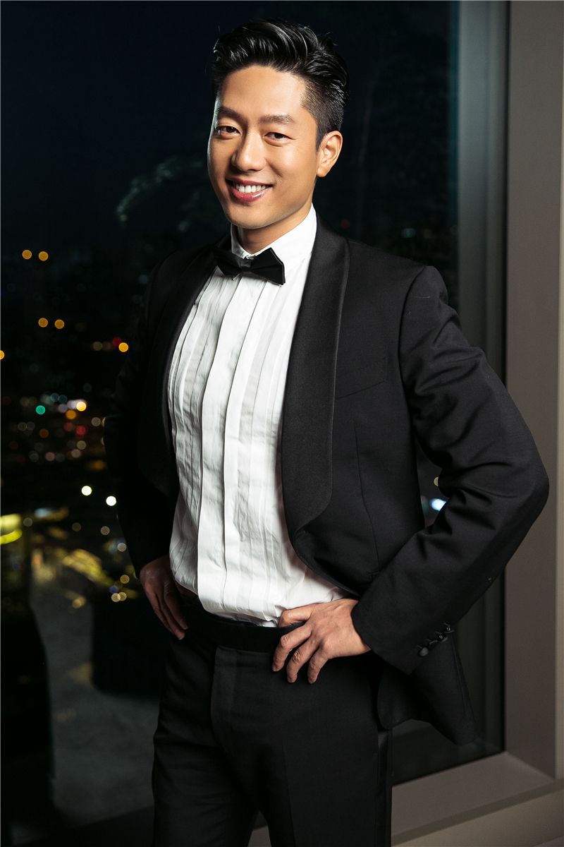 凌潇肃直播胡子拉碴尽显老态