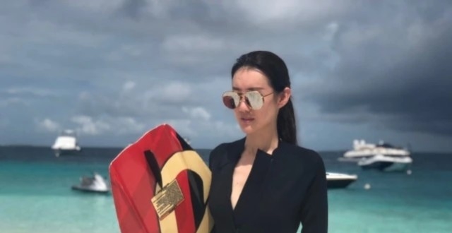 华商头条|冯清公司陷经济纠纷引热议 网友又造谣王宝强马蓉偷偷约会已复婚