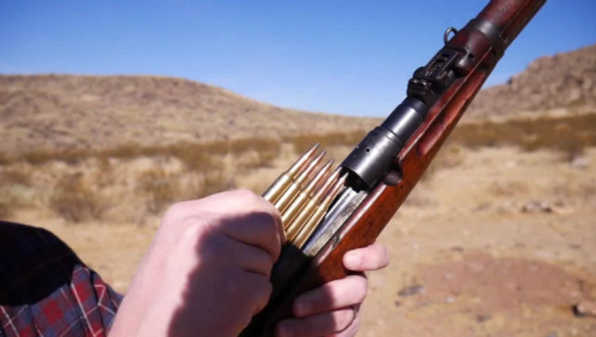 用了整整40年的日本38式步枪,外号"三八大盖"可靠性高不输98k