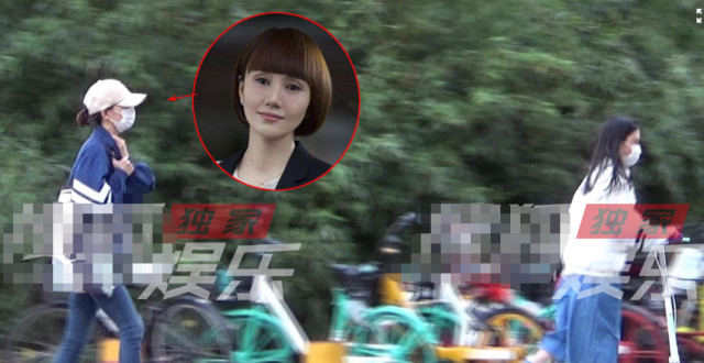 袁泉接女儿放学，10岁夏哈哈化身滑板少女，长腿完美继承妈妈基因