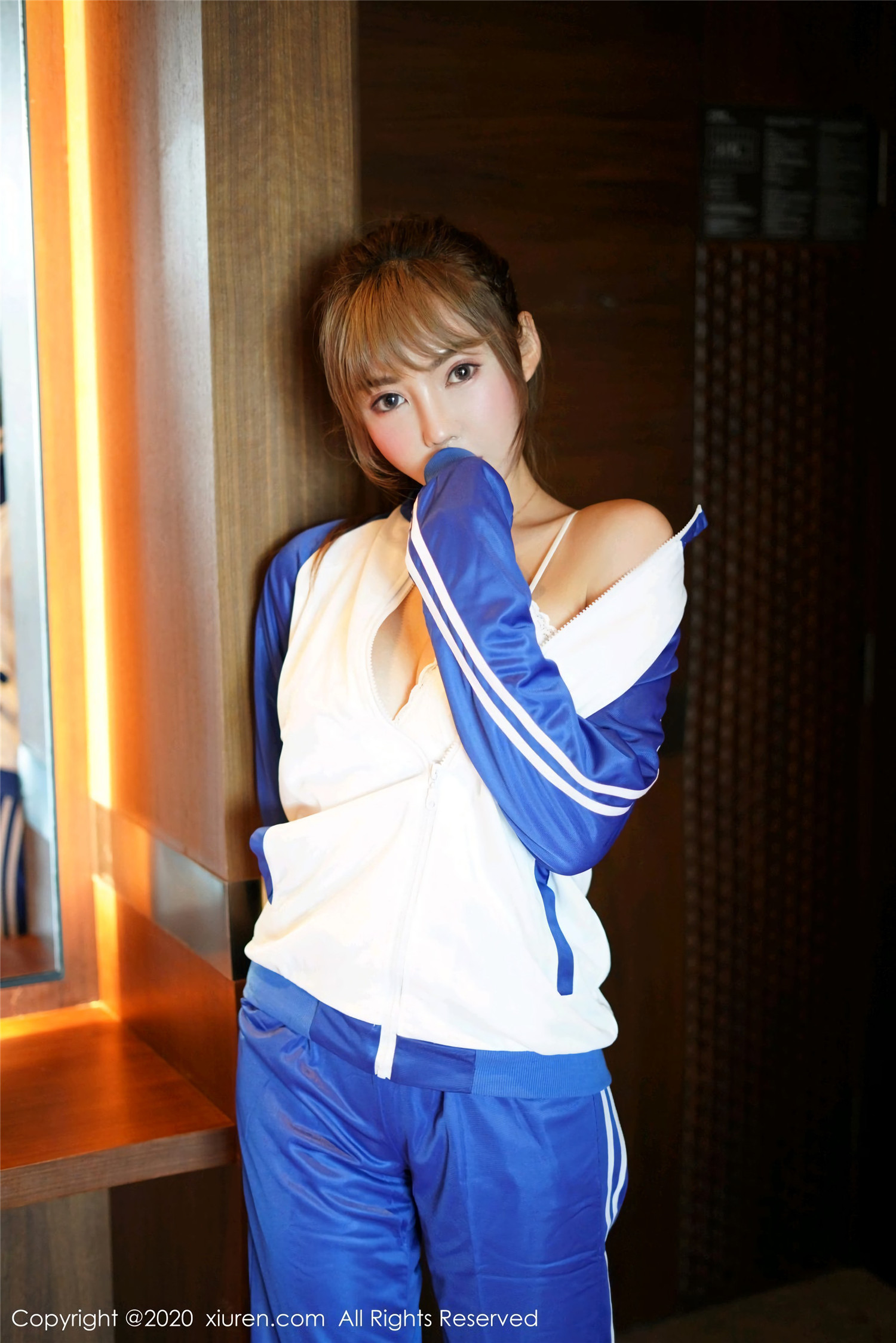 秀人网合集第NO.2501期至第No.2600期写真美图素材[100套][5556P][58.9G]-觅爱图