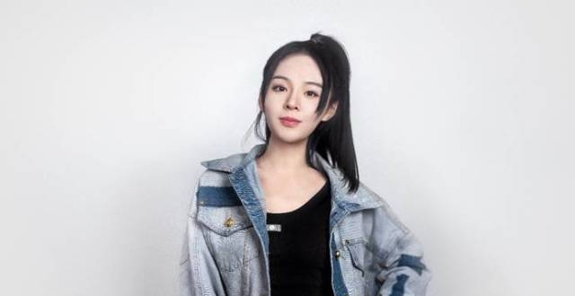 吴岱林yy直播连麦饭思思玩"抓鸭子",还邀请