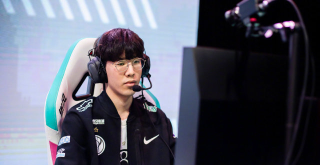 牛古力首秀fpx轻松取胜omg,最想交手的不是shy哥?