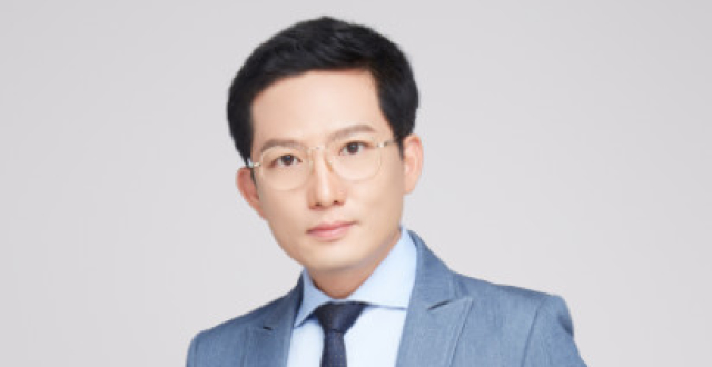 "学霸医生"郑岩:博士后光环背后,是永不休止的钻研与革新