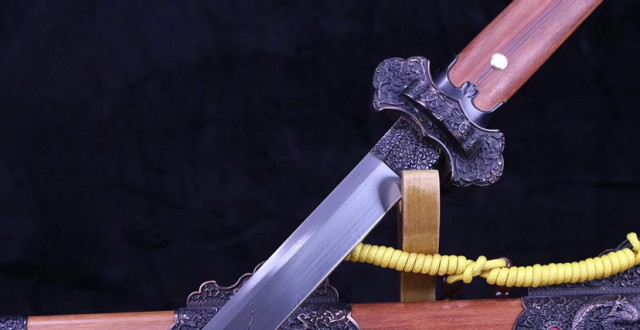 手工锻造自炼钢千目纹八面造,铜装浮雕鎏金银,紫檀鞘武士刀-蜻蜓,覆土