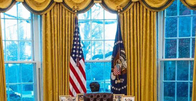 美国新总统上任先装修，办公室摆放含义多，明显是和特朗普对干