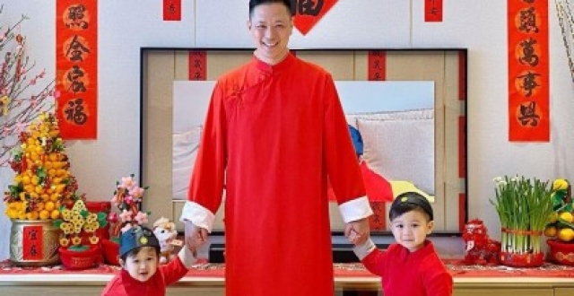 华商头条|胡杏儿丈夫持家有道 携俩儿子穿唐装超喜庆
