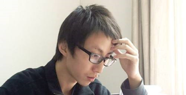 数学天才破解世界性难题，23岁成985正教授，丘成桐：运气好而已！