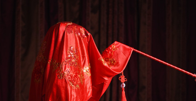 古代新娘为什么要盖红盖头呢?