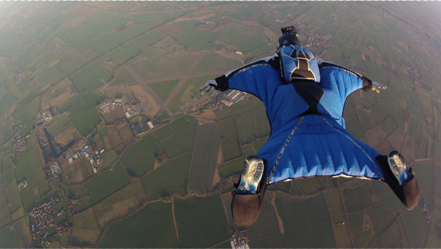翼装飞行,大神山顶跳下,直接飞冲到山底!