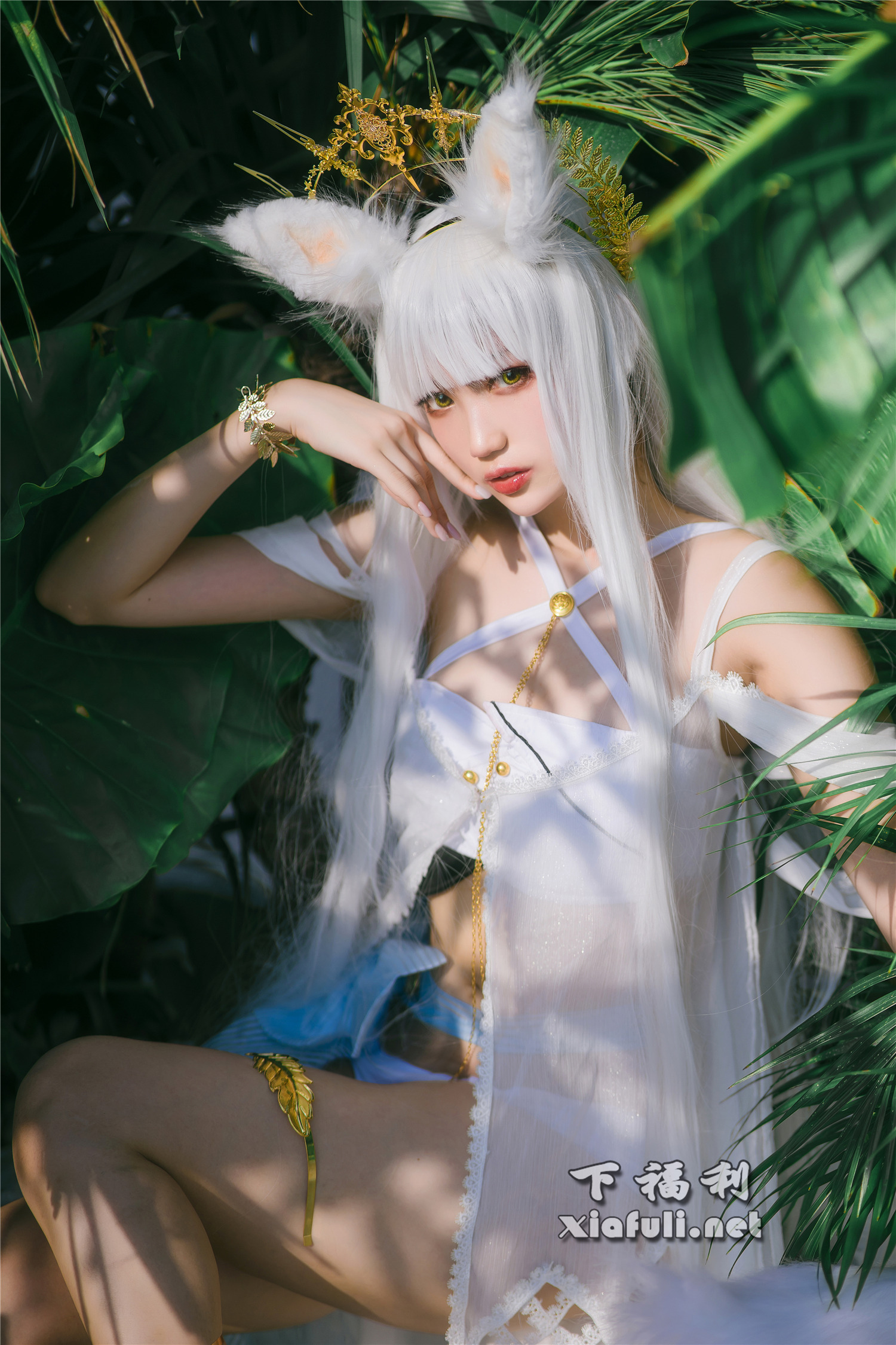 周叽是可爱兔兔 白金泳装[23P-339MB]