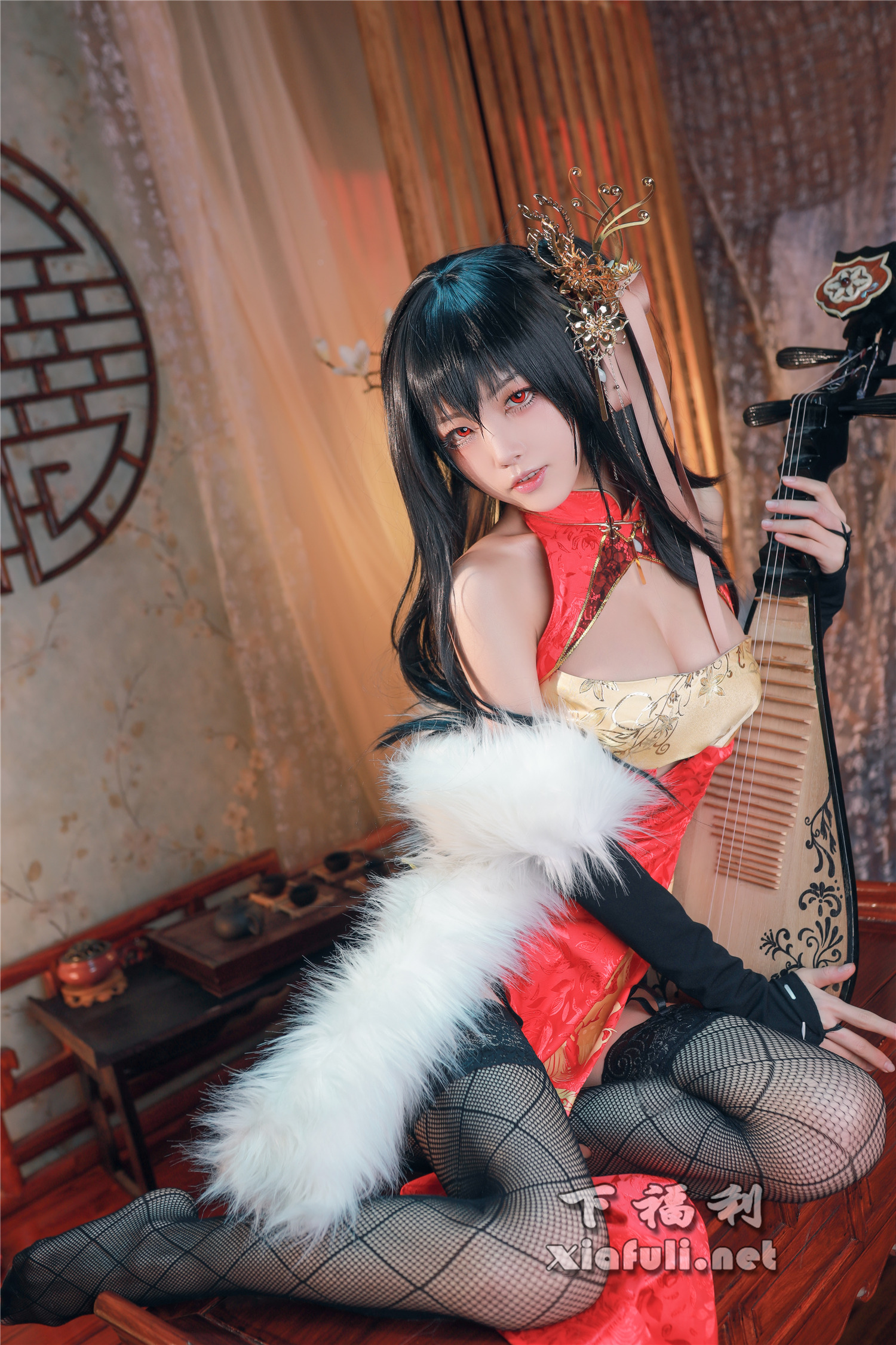 水淼aqua是怎么火起来的？老外：COS作品也太好看了吧！