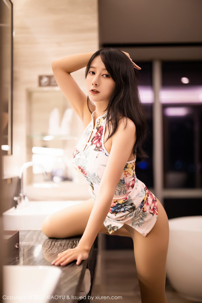 [XIAOYU语画界] 2020.09.09 VOL.366 何嘉颖 丝袜美腿[53P/402MB]-觅爱图
