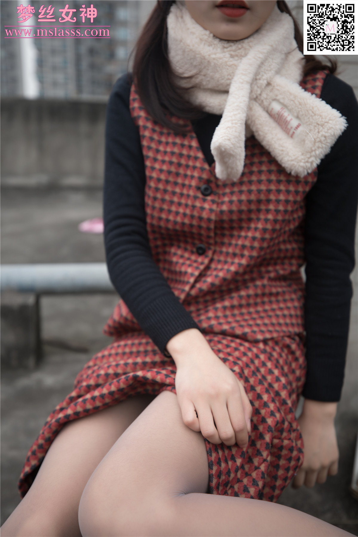 [MSLASS梦丝女神] 2020-01-15 NO.095 璇璇5 天台少女 [57P397MB]-觅爱图