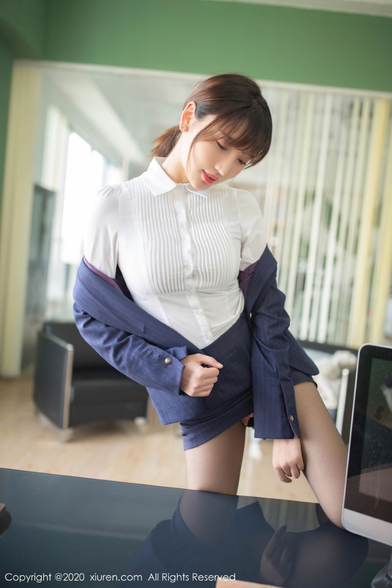 [XIUREN秀人网] 2020.09.18 No.2577 陆萱萱 boss办公室[77P/744MB]-觅爱图