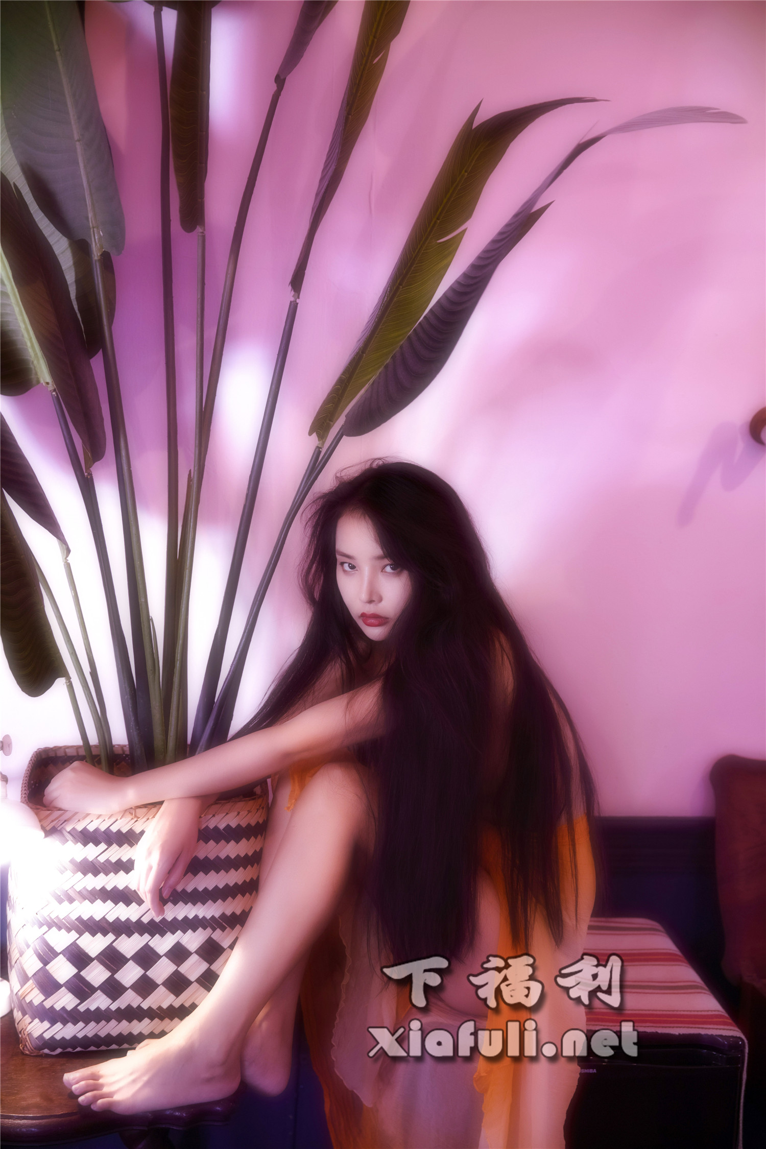 苏嫣嫣阿姨 NO.003 泰国旅游纱巾 [12P-34MB]