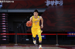 再见赵继伟、方硕！两大本土新星齐爆发，中国男篮后卫线迎来更新_孙铭徽