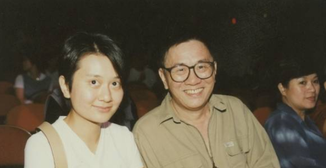 黄霑八十诞辰！黄宇诗追忆往事想爸爸，故友倪匡一字悼念寄哀思_腾讯新闻