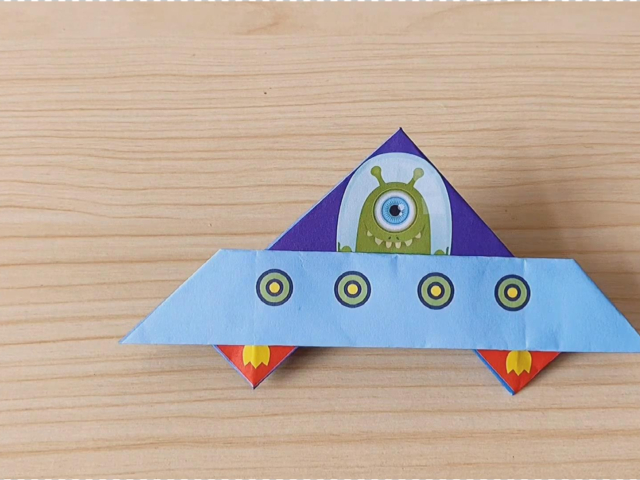 手工折纸简单又可爱的小飞碟