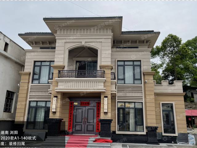 湖南浏阳村里的这栋欧式别墅,让生病不会说话的父亲,直竖大拇指