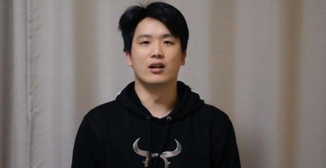 出事之后B站凉风小心谨慎，错一个字都重发视频，态度真端正还是被吓到了_腾讯新闻