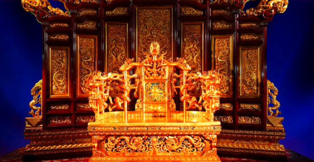 故宫的龙椅为何无人敢坐?民间流传着一个传闻,专家至今无法解释