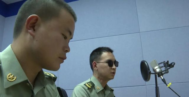杜富国：哪怕是摔倒，也要自己站起来！_腾讯新闻