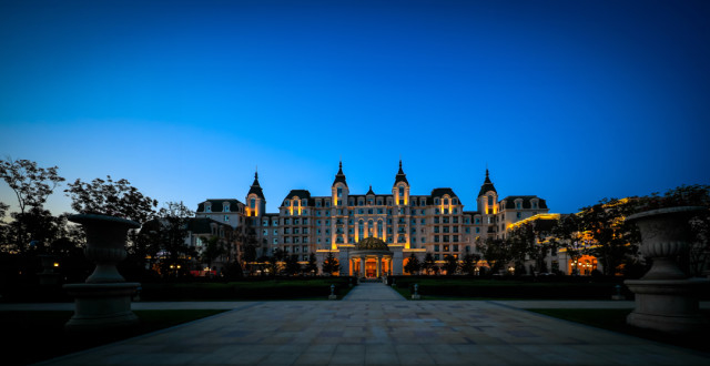 花很浪漫,你很特别,我很喜欢——长春国信南山酒店婚礼国信南山温泉