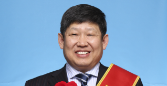 山一大一附院叶欣教授被授予全国五一劳动奖章_腾讯新闻