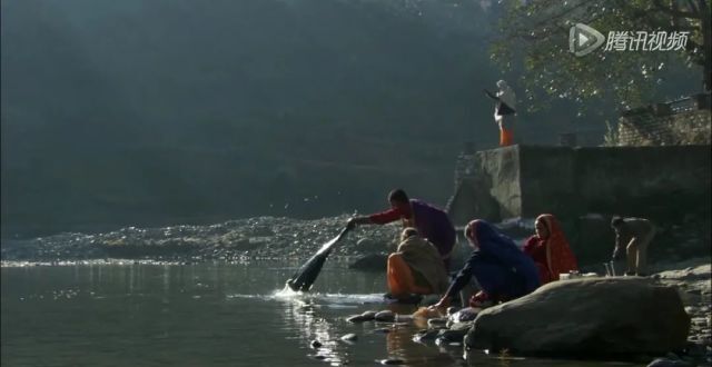 关于恒河｜这个纪录片讲述了印度恒河“浮尸”背后的文化渊源_腾讯新闻