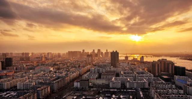 再造一座城，济南背水一战