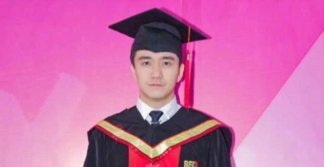 华商头条|翟天临竟回复网友：接受被骂 我去死你改论文加油