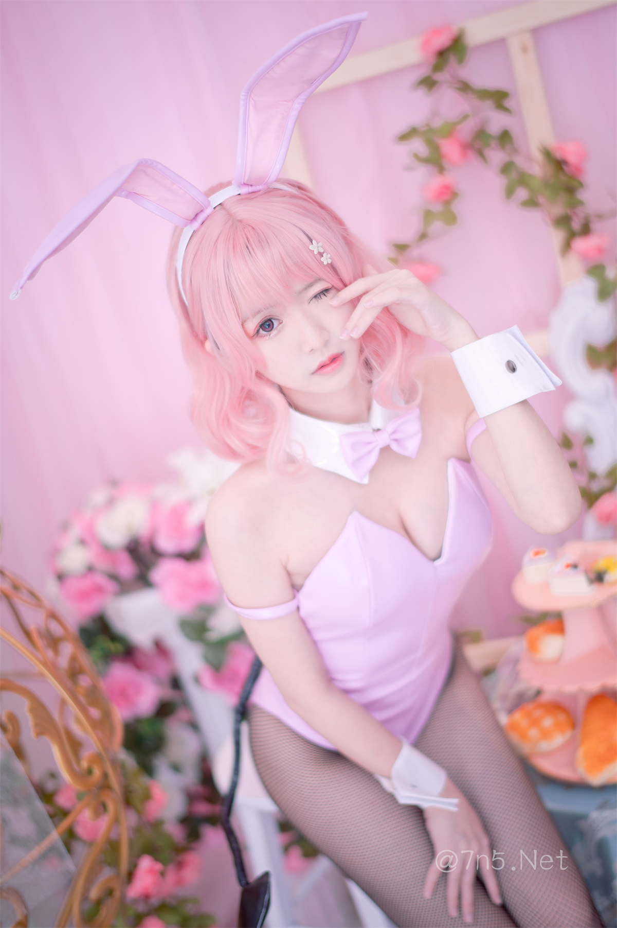 鳗鱼霏儿 粉色兔女郎2[14P-191MB]