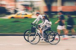 الحقيقة وراء تعليق الدراجات الهوائية العامة في أجزاء كثيرة من البلاد هي "اضطرابات داخلية وخارجية".