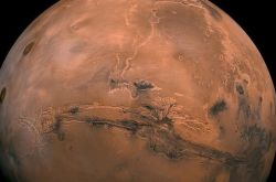 祝融号火星巡航速度仅每小时40米：火星环境恶劣，初来乍到谨慎为上