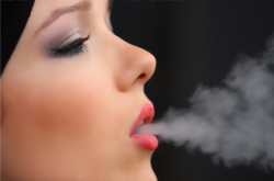 我国50%的肺癌因吸烟引起：避免二手烟只有一个办法