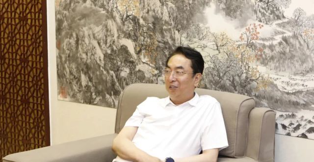 张宏伟会见山东高速集团董事长周勇_腾讯新闻
