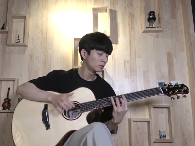 韩国吉他指弹演奏家郑成河演奏《flaming》标准版