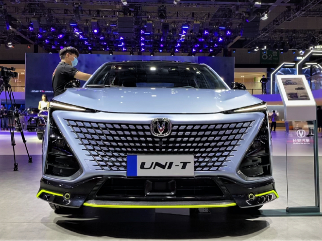 2021款长安uni-t运动版车展亮相,这颜值和内饰,给个不心动理由