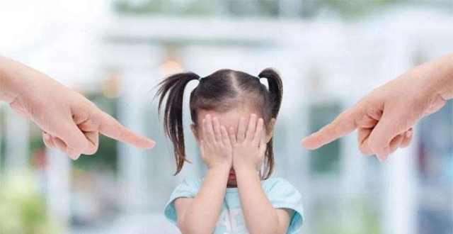 孩子内向,不自信,多半和家长的行为有关,别把自卑当懂事