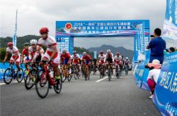 全国公路自行车锦标赛开战 温州17岁小将夺铜牌