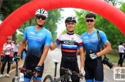 More than 500 cycling enthusiasts participated in the first race of the 2019 Beijing Cycling League in Daxing_ Fitness