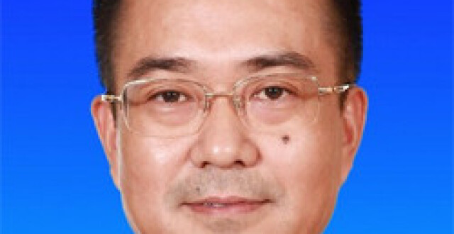 迟威任崇左市代市长 何良军辞去市长职务（简历）_腾讯新闻