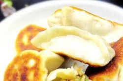How to make super delicious fried dumplings for novices, teach you a trick, and you will know it as soon as you learn it!