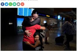 未成年の女の子は米国への「密輸」に成功し、空港で母親に迎えに来られました！